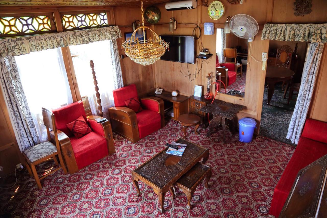 Srīnagar Houseboat Zaindari Palace מראה חיצוני תמונה
